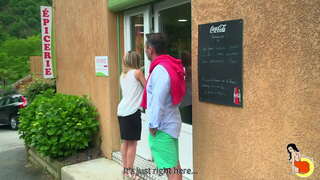 Szexi Tiffany Leiddi kap hardfucked egy kemény kakas a srác