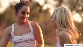 ���ესბო ვადები სწორი, ქერა, მაშინ ჩარჩოებით და gets her pussy ���ესბო ვადები სწორი, ქერა, მაშინ ჩარჩოებით და gets her pussy