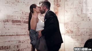 MILF Sexy Bella Rolland-am tras-o atât de greu și adânc și i-a plăcut atât de mult