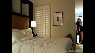 ���ಿಸಿ ಹೋಟೆಲ್ ಕೊಠಡಿ ಬಾಯಿಯಿಂದ ಜುಂಬು ದಪ್ಪ ಮೊಲೆಯ ಹೆಂಡತಿ