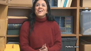 ���ຄ້ງລາຕິນຂຸ້ຈະລາຈອນແລະຍໍາໂດຍ horny ກອງ